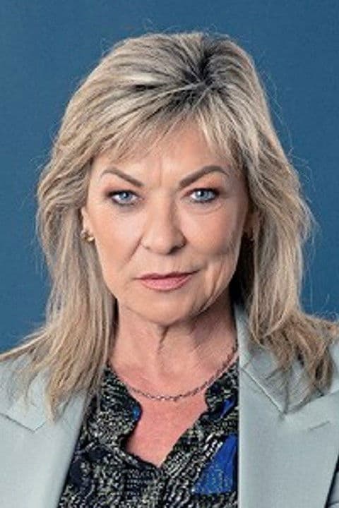 Claire King